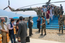 प्रधानमन्त्री प्रचण्ड सहित ३ मन्त्रीद्वारा द्रुतमार्गको निरिक्षण